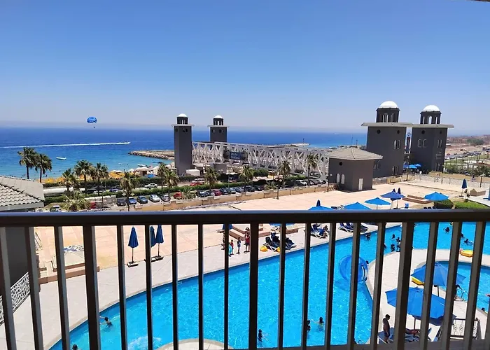 Aparthotel ابراج بورتو السخنة *